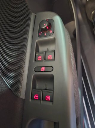 Volkswagen Golf 1.6 gasolina,solo 25.000k,1 dueño.