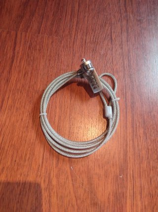 5 Candados Antirrobo portátil. 4 HP y 1 genérico