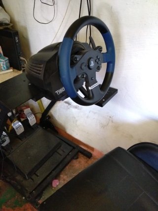 Volante Thrustmaster T150 PS4