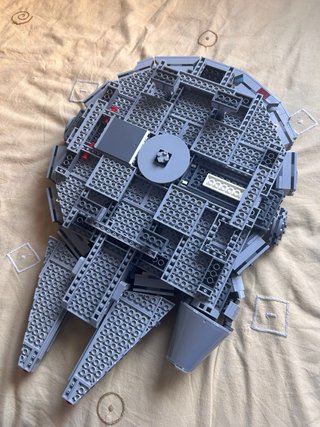 Nave LEGO Millennium Falcon