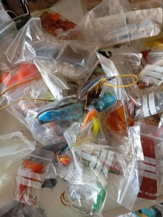 carretes de pesca+ aparejos