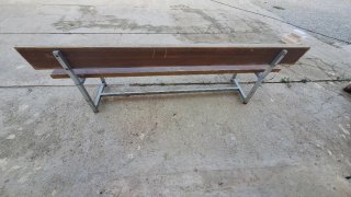 Banco madera y hierro