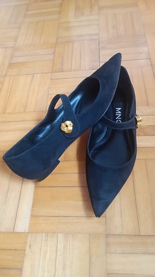 Zapatos Mango Negros Ante Tira Hebilla Dorada