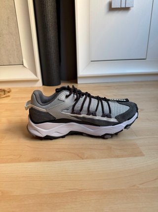 Zapatilla Trail The North Face Gris/Blanco