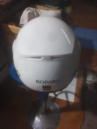 Casco de moto blanco LEOPARD