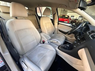 Volkswagen Golf 1.6 DSG automático 2009 diesel