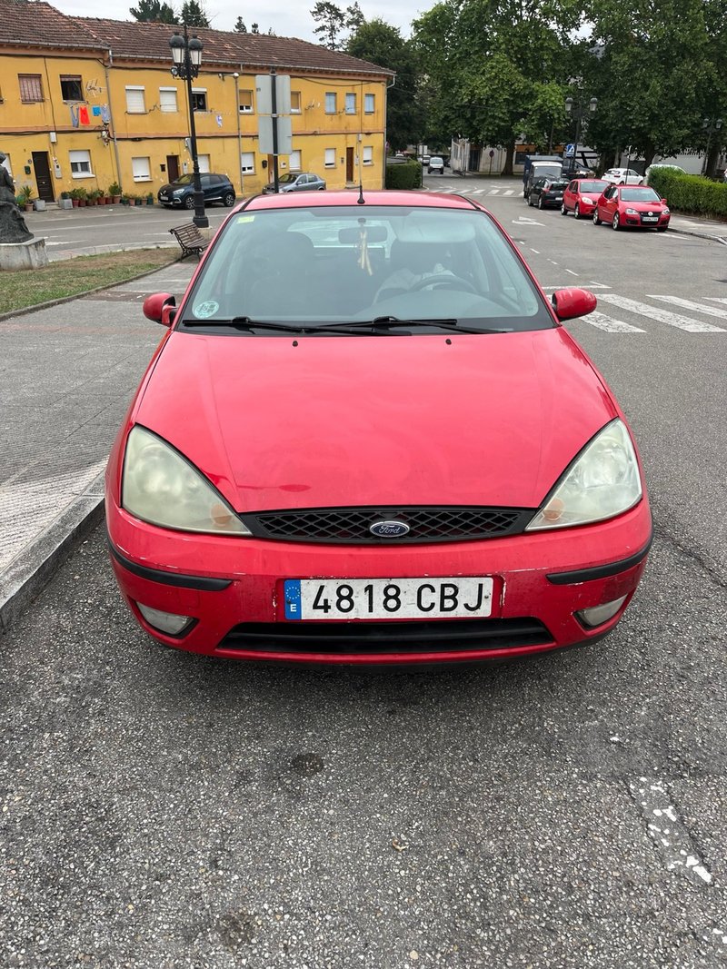 Ford Focus - foto 1