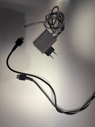 Nintendo Switch model OLED amb un joc inclós.