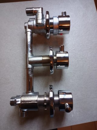 Grifo de jacuzzi de metal