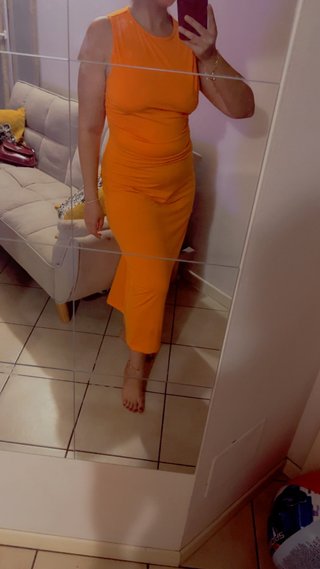 Vestito arancione lungo