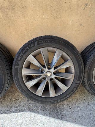 Llantas originales SEAT León 16” + Michelin