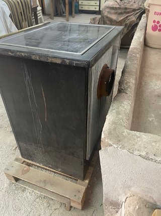 Cocina de leña Lacunza Negra y Dorada