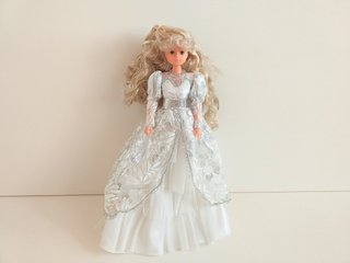 Muñeca Betty Melody Brite