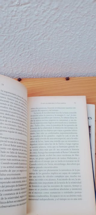LOTE2X5€ l Universo en un solo átomo/ OCTAVIO PAZ