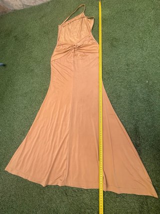 Vestido largo melocotón corte sirena