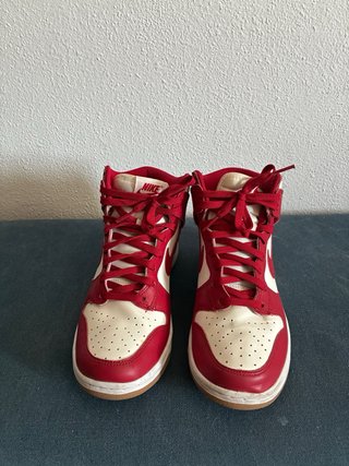 Nike Dunk High Blancas y Rojas Talla 38