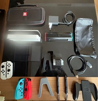 Nintendo switch oled con accesorios (ver fotos)