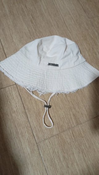 Sombrero de playa Jacquemus