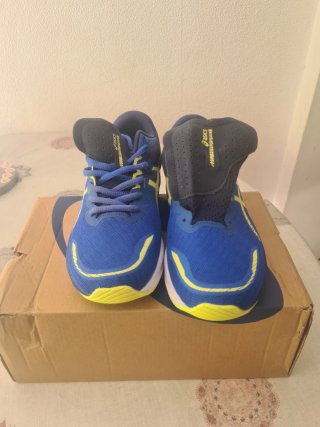 Zapatillas ASICS Running Azul y Amarillo