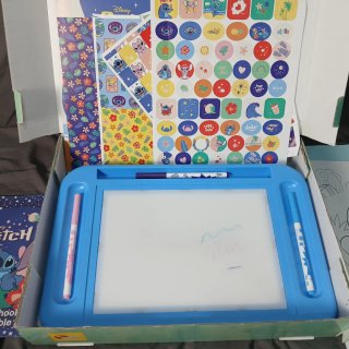 Lisciani Disney Stitch Dibujo con Mesa Luz. Usado