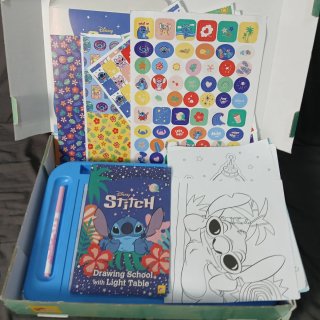 Lisciani Disney Stitch Dibujo con Mesa Luz. Usado