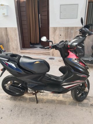Yamaha Aerox 49cc