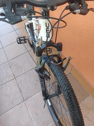 Bicicleta BMC BL24 Blanca.