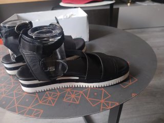 Sandalias piel negras plataforma