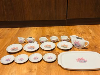 Juego de té porcelana infantil