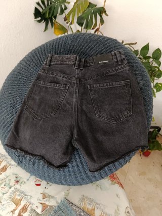Shorts vaqueros Stradivarius mujer T.34 bermudas