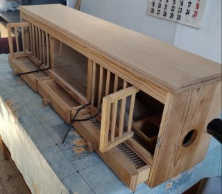 Terrero para perdices de madera