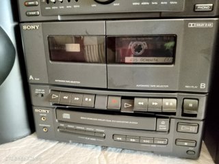 Radio Sony HCD-h500 con 2 altavoces. SS-L50