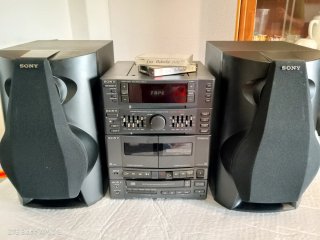 Radio Sony HCD-h500 con 2 altavoces. SS-L50
