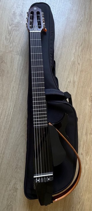 Guitarra Yamaha Silent SLG200N