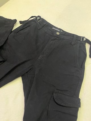 Pantalón Cargo Stradivarius Negro Talla 32 nuevo