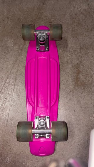Skate rosa con luces en ruedas