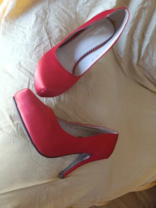 Zapatos de fiesta rojos talla 40