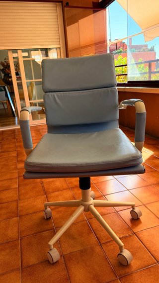 Mesa escritorio y silla
