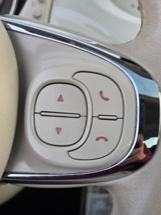 FIAT 500 2023 Hibryd techo solar