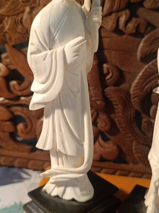 Pareja de figuras okimonos