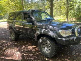 Toyota Land Cruiser 100 2000