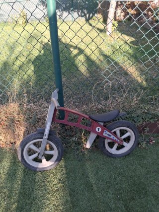 Bicicleta de equilibrio FirstBIKE