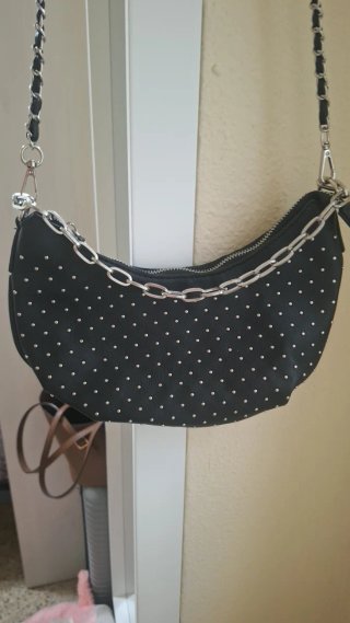 Bolso Misako Negro con Tachuelas y Cadena