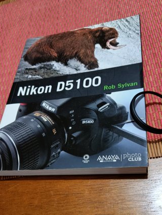 Nikon D5100 18-55 VR+35mm 1.8G+ Accesorios+bolsa