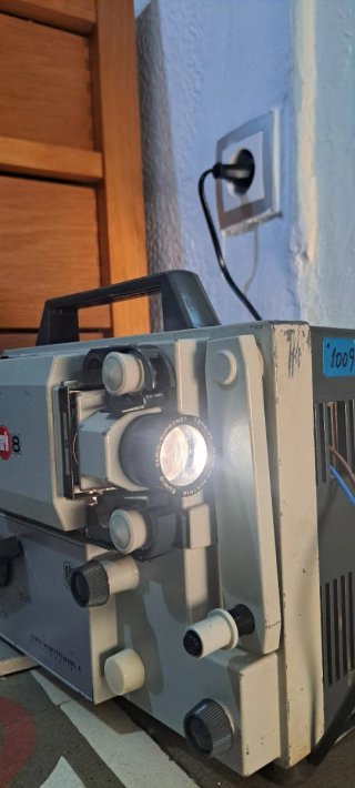 Proyector Eumig Mark 8