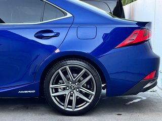 Lexus IS 2.5 300h F Sport + Cuero