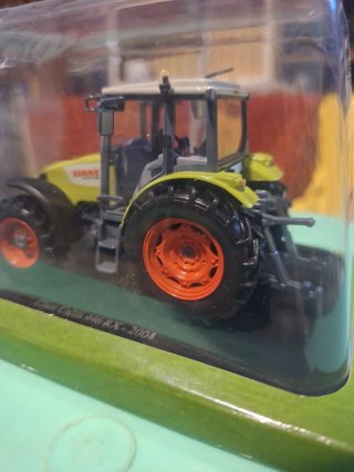 Tractor Claas Celtis 446 RX 2004