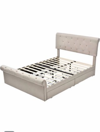 Cama doble beige con cajones