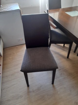 Mesa comedor y 6 sillas marrón