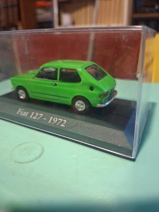 Fiat 127 1972 - Modelo a escala 1:43